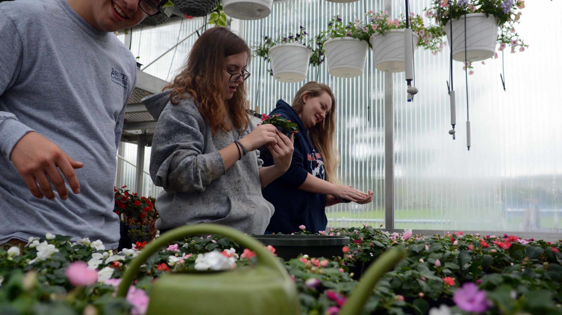 Baraboo High School students prepare for annual plant sale